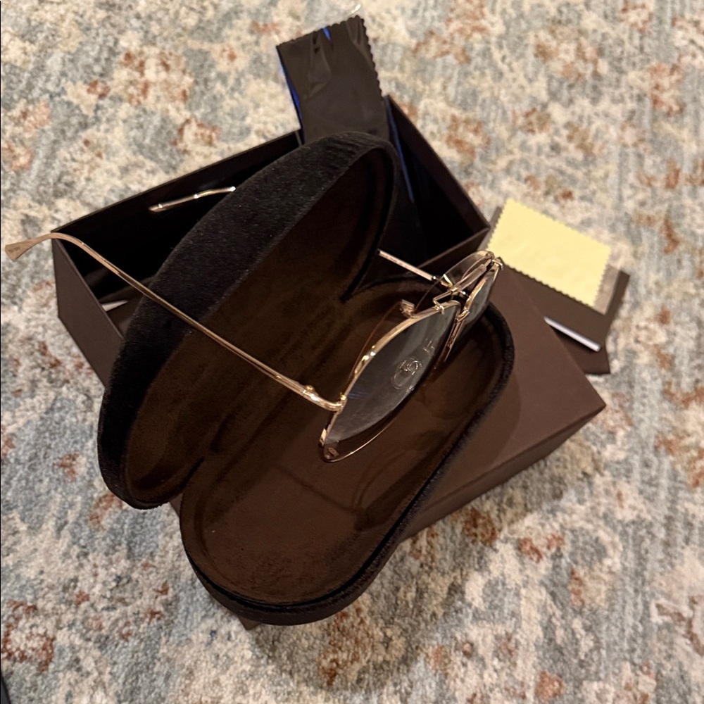 Tom Ford Aviator Sunglasses - Picture 6 of 6